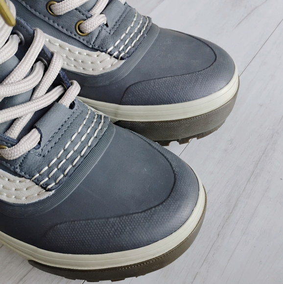 VANS NEW Standard Snow MTE Boots - Picture 13 of 16